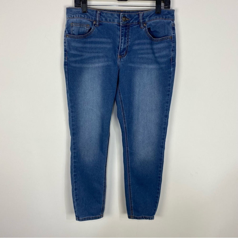 Ellen Tracy Serene Mid Rise skinny Denim jeans